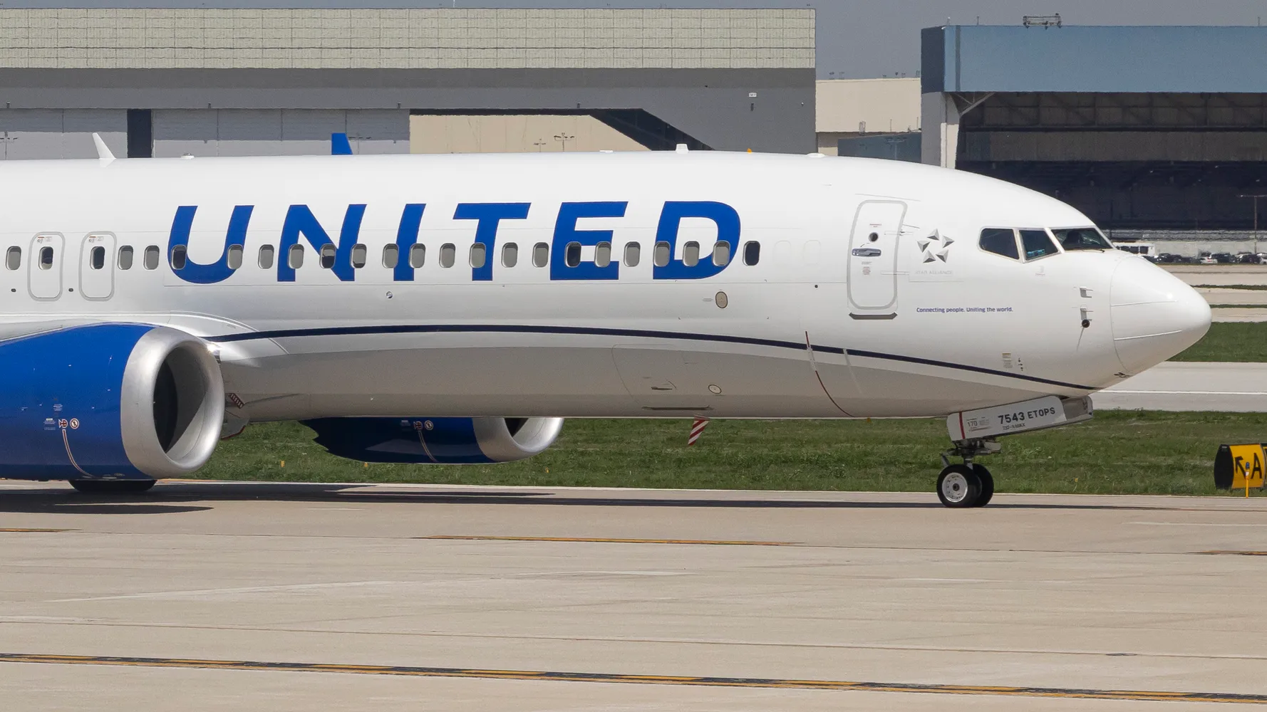 United Airlines plane