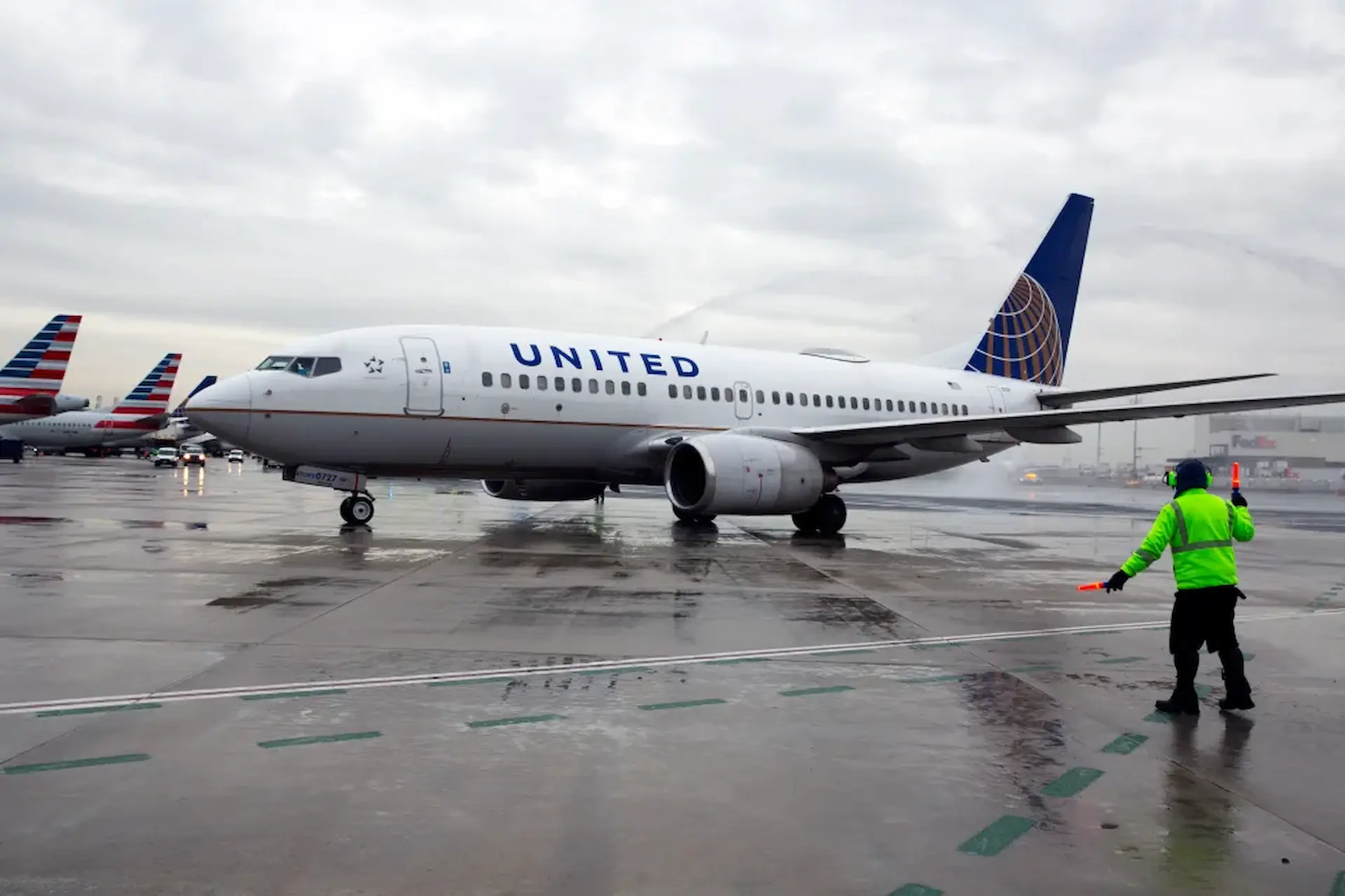 United Airlines emergency landing at Newark Airport.