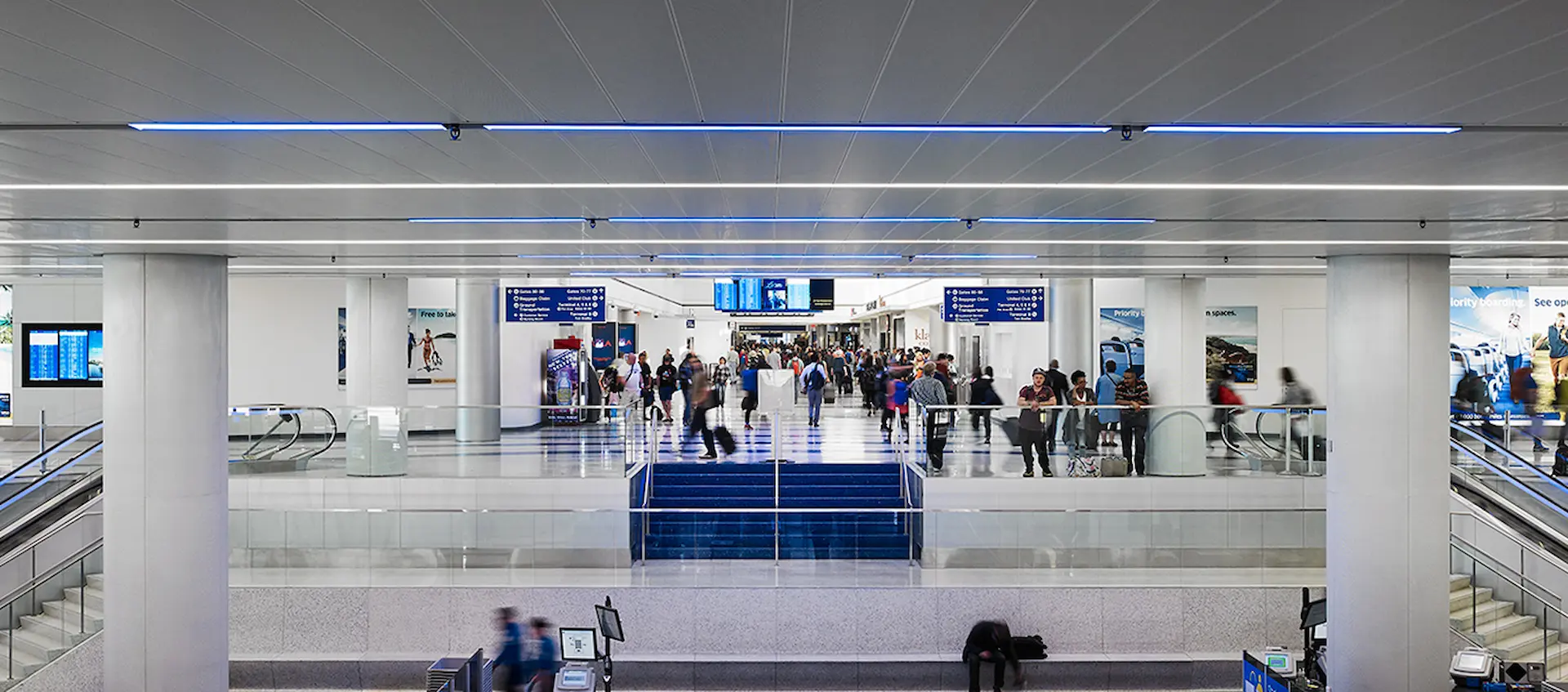 terminal 7 and 8 of Lax United Airlines