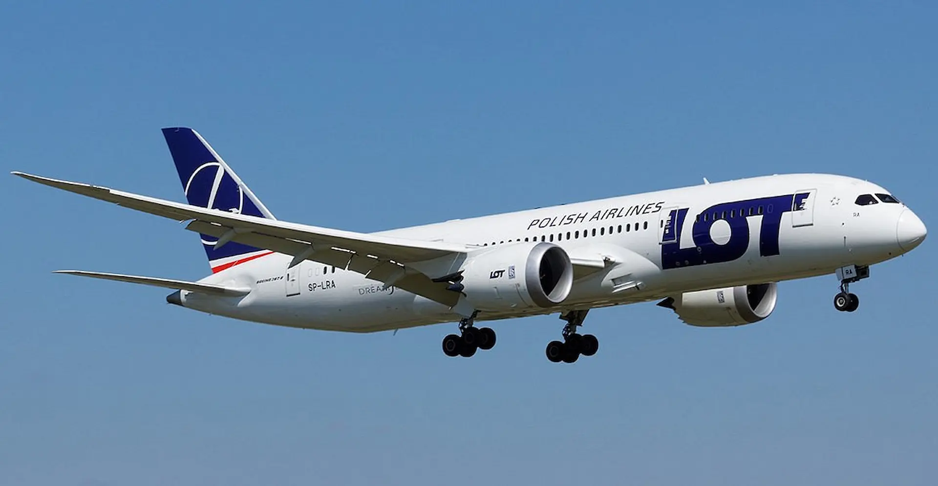 LOT Airlines Flying