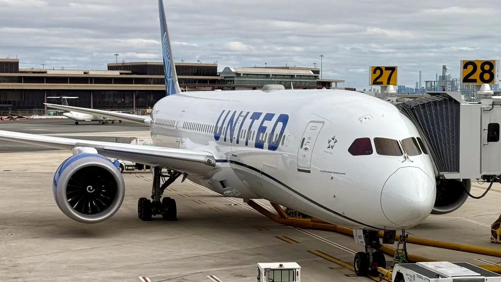 How to Get Upgraded on United in 2025