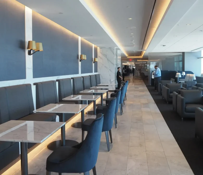 United Polaris Lounge SFO vs Newark