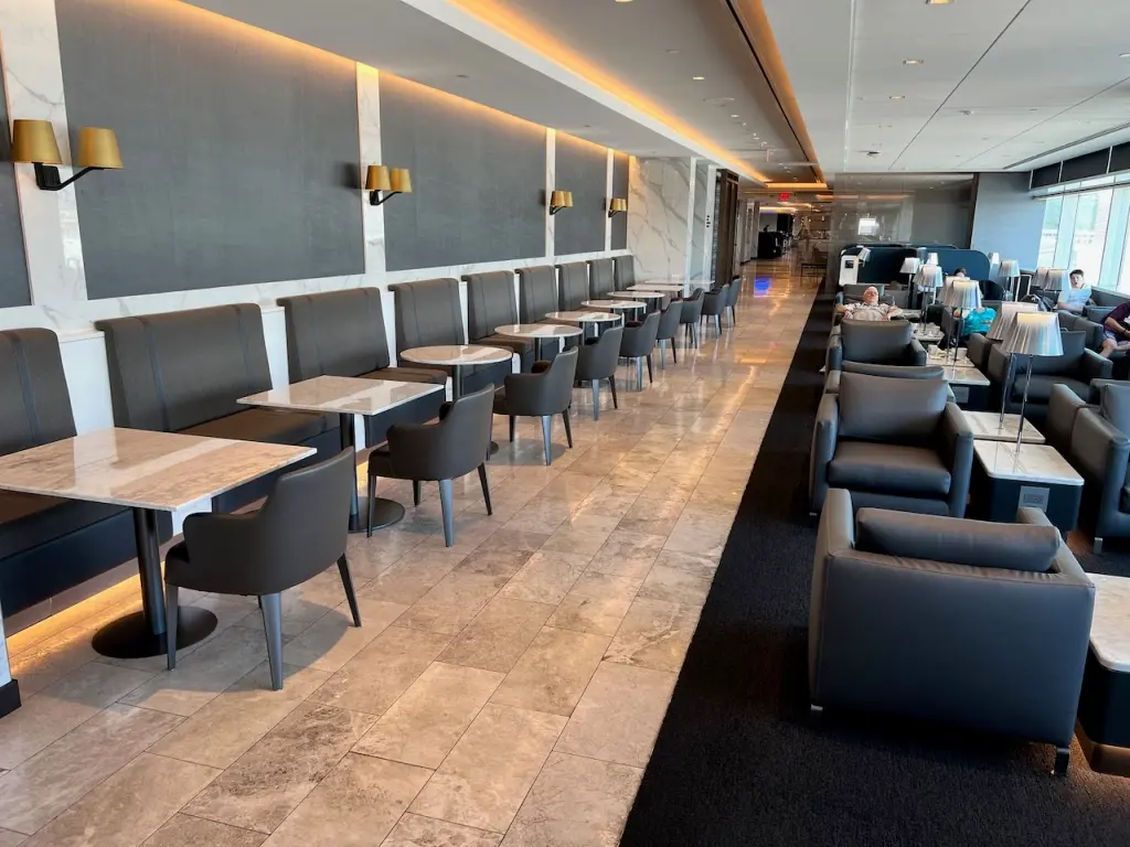 united polaris business lounge SFO