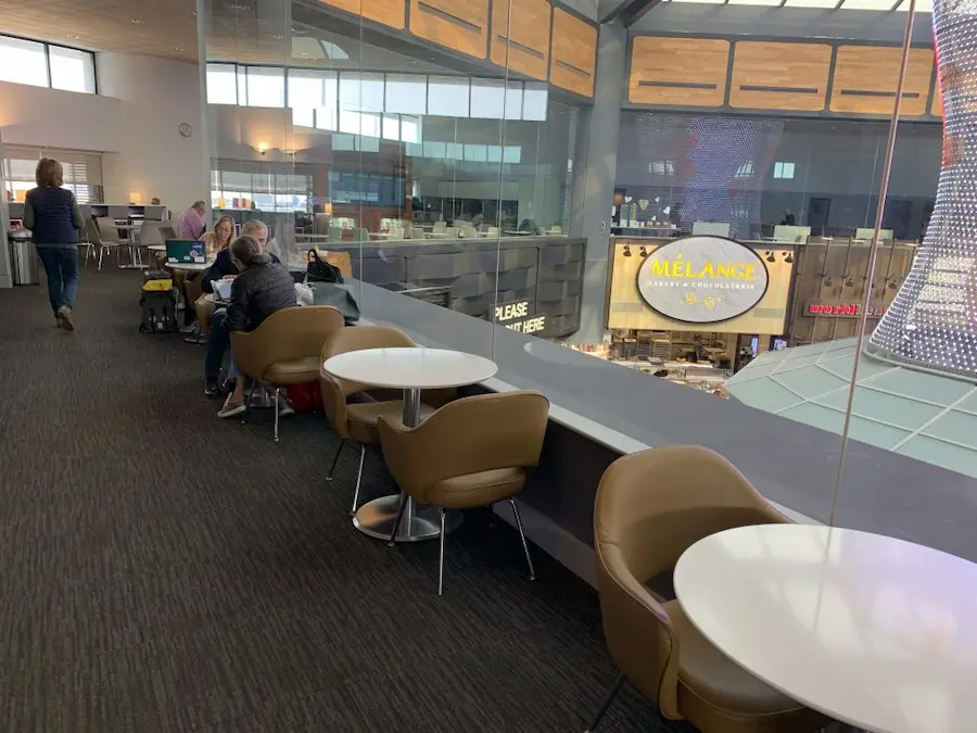 United Club Lounge Newark EWR Concourse C, Gate C74