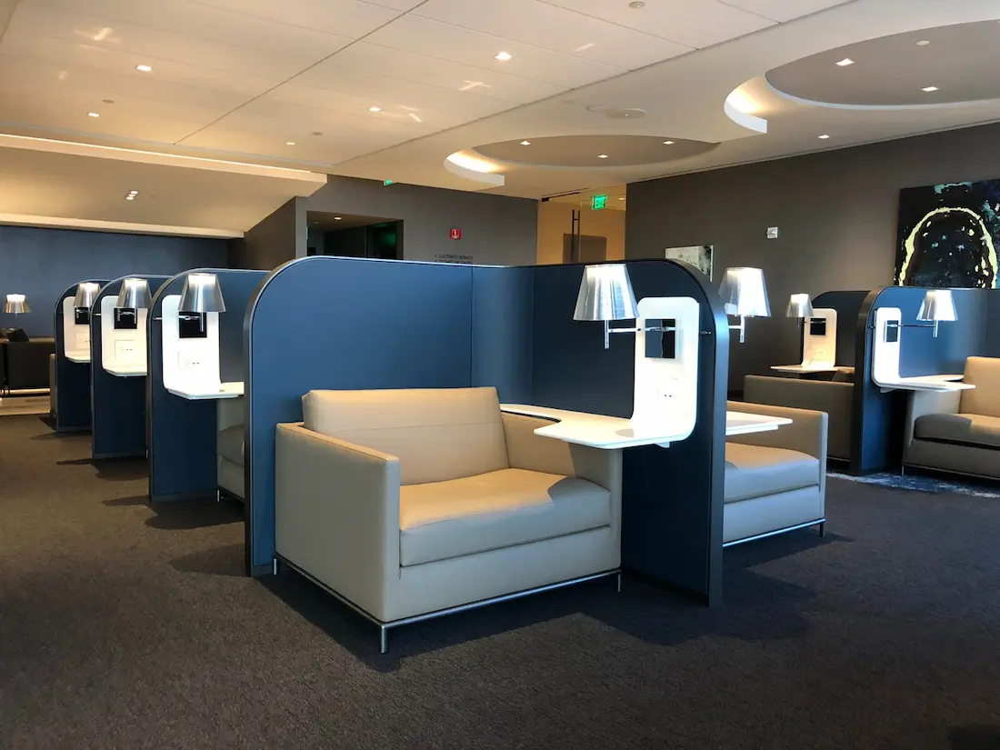 United Polaris Lounge in Houston