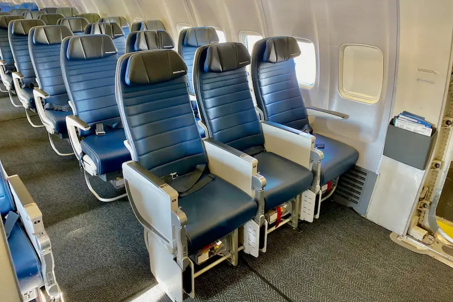 legroom in united economy plus