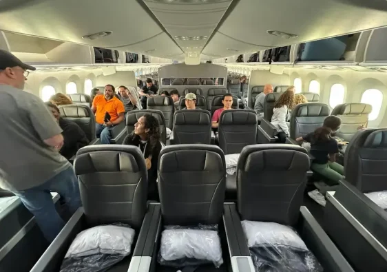 American-Airlines-787-Premium-Economy