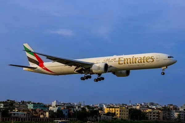 Emirates Airlines Review 2026: Cabins, Routes, Prices, Loyalty Program, and Everything You Need to Know Before You Fly