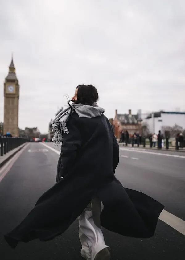 solo female traveler UK