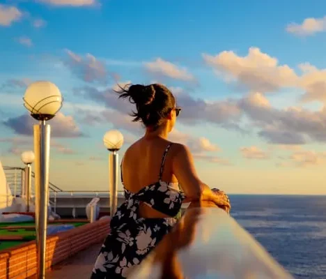 Solo Travel UK: Best Destinations, Tours & Tips for 2026