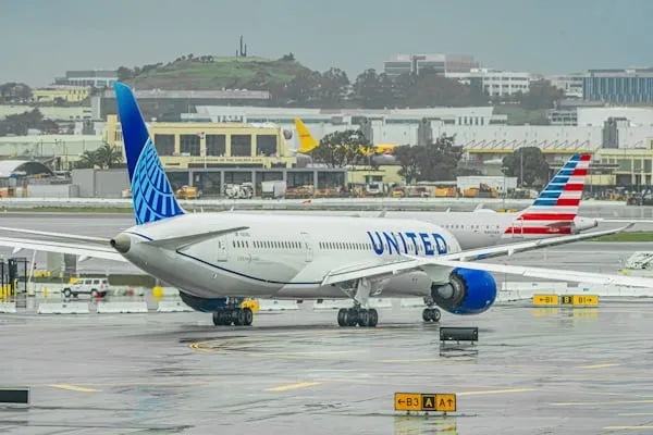 Where Is United Airlines Headquarters Located? Address, Contact Info and Global Offices