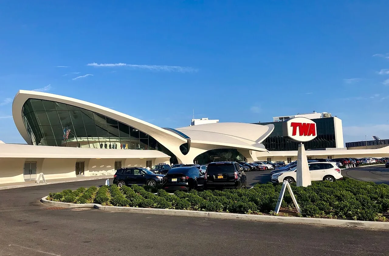 american-airlines-hotels