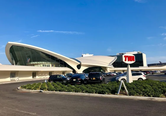 american-airlines-hotels