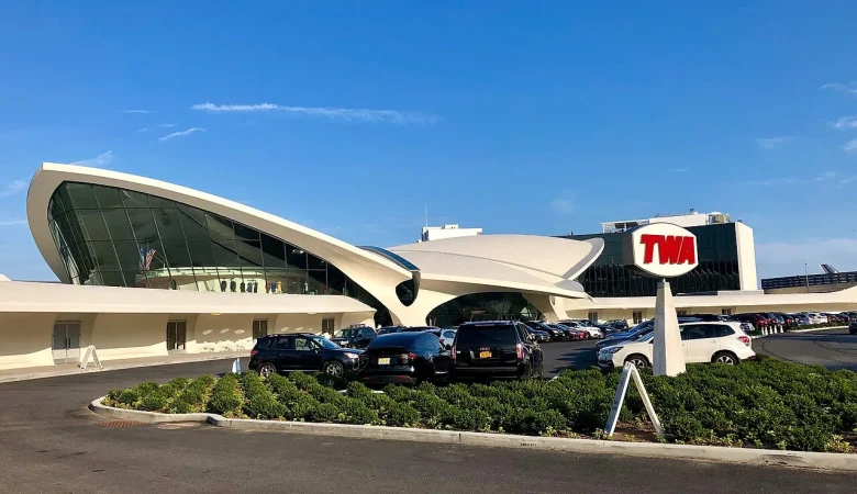 american-airlines-hotels