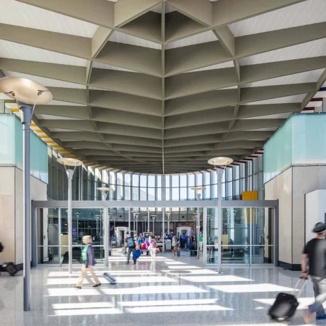 Charlotte Airport Lounges 2026: All Access Options Ranked by Value