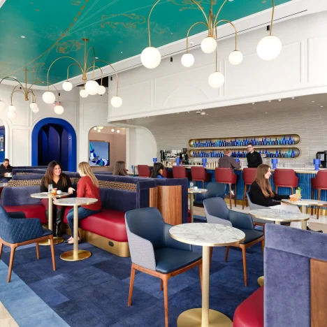 United Airlines Student Discount 2026: Is There One and How to Save