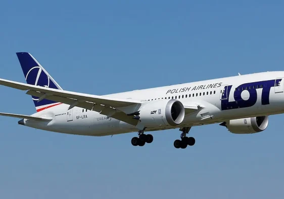 lot-polish-airlines